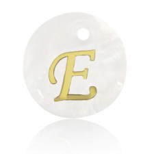 Shell pendant 15mm letter E Gold-White